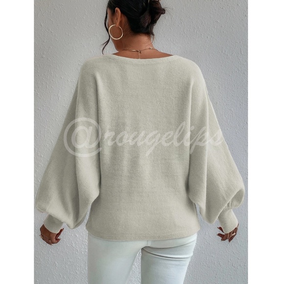 Knit Graphic Pullover Sweater Dirty Off White with Blue Bishop Sleeve Stretchy - Picture 4 of 11